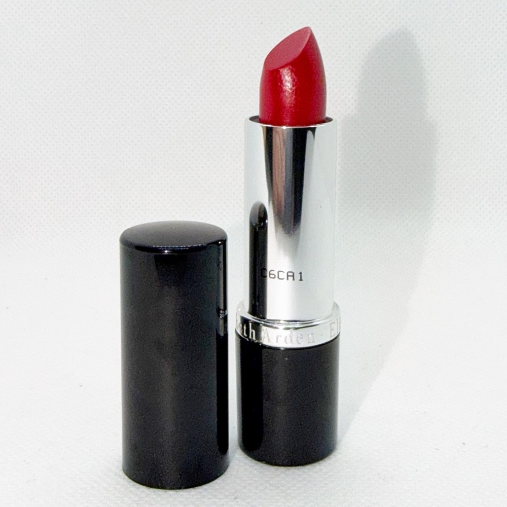 ELIZABETH ARDEN Moisturizing Lipstick RED DOOR RED 02 Full Size 0.12oz NEW